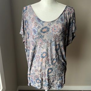 EMK Clothing floral top